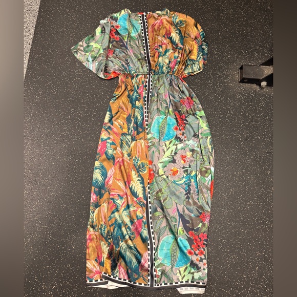 Cost Plus World Market floral kaftan Multicolor Patterned Garment - Picture 3 of 3